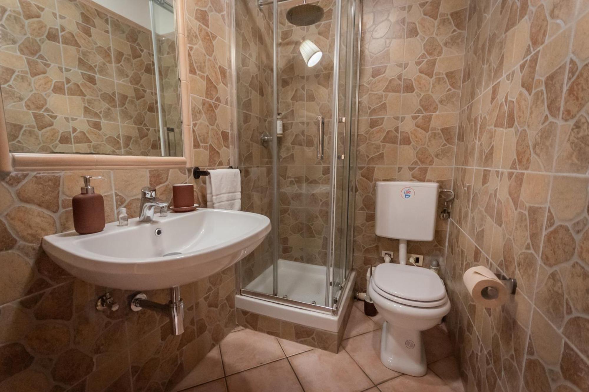 Regina Rooms Pisa Exteriör bild