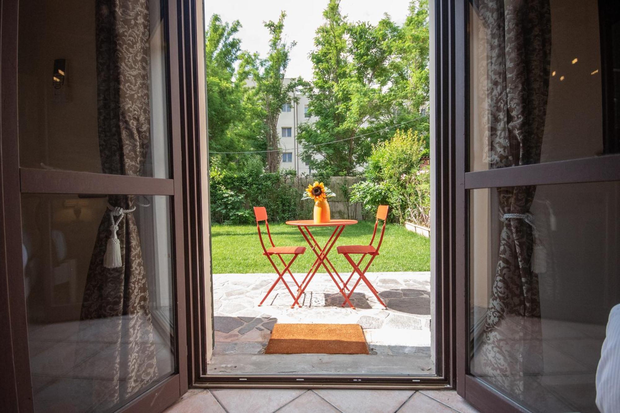 Regina Rooms Pisa Exteriör bild